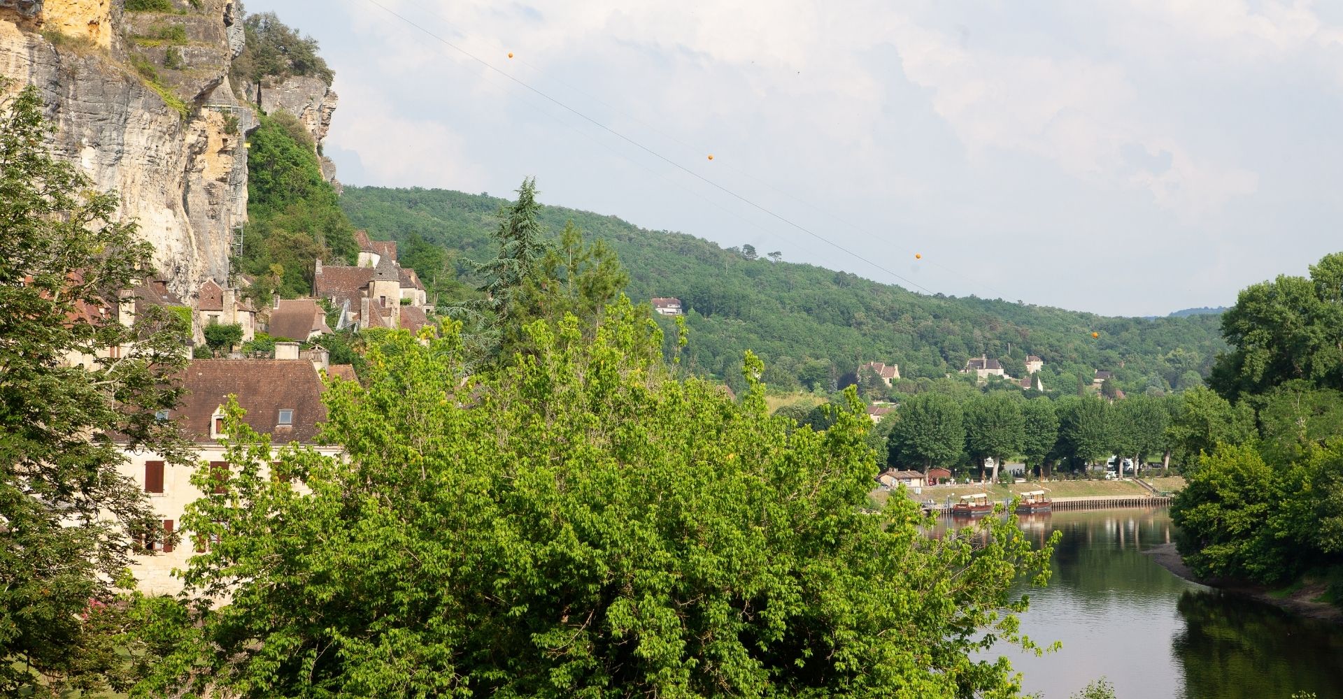 Cousinade camping dordogne perigord